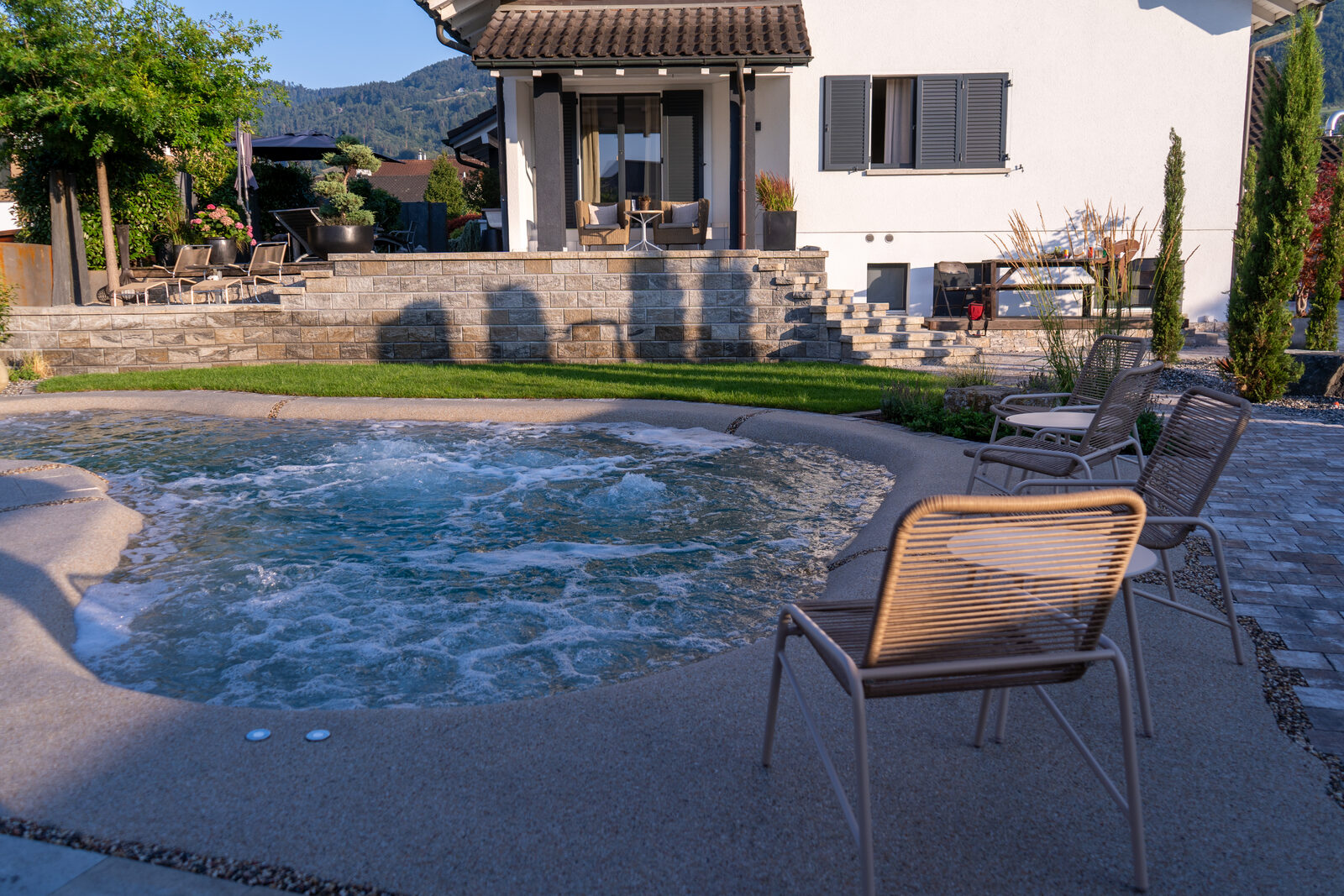 Terrasse und Pool
